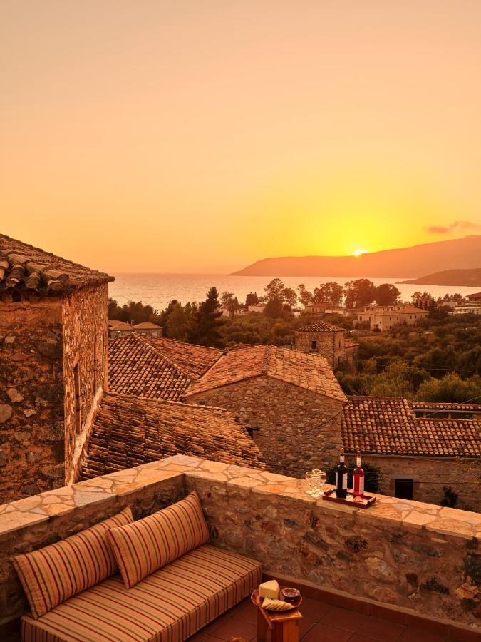 Petreas Castle Vila Kardamyli Exterior foto