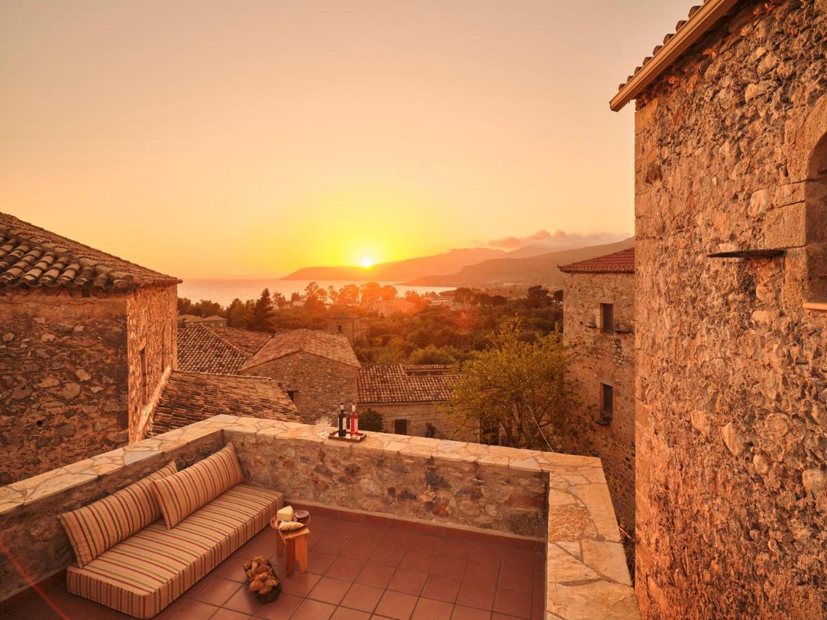 Petreas Castle Vila Kardamyli Exterior foto